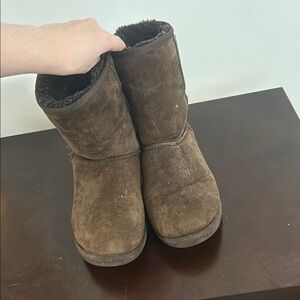 UGG classic brown boots